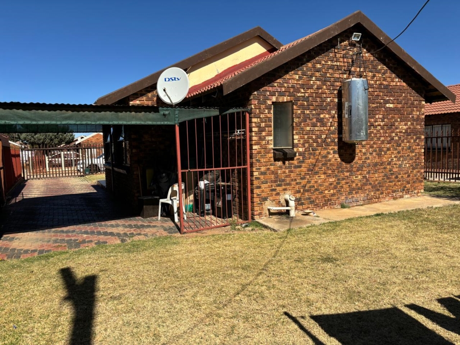 3 Bedroom Property for Sale in Mmabatho Unit 14 North West